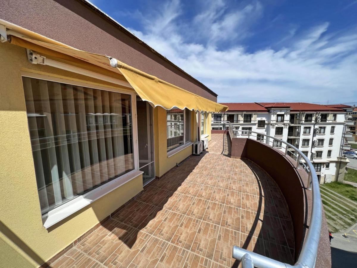 Valemar Apartments Pomorie Exterior photo