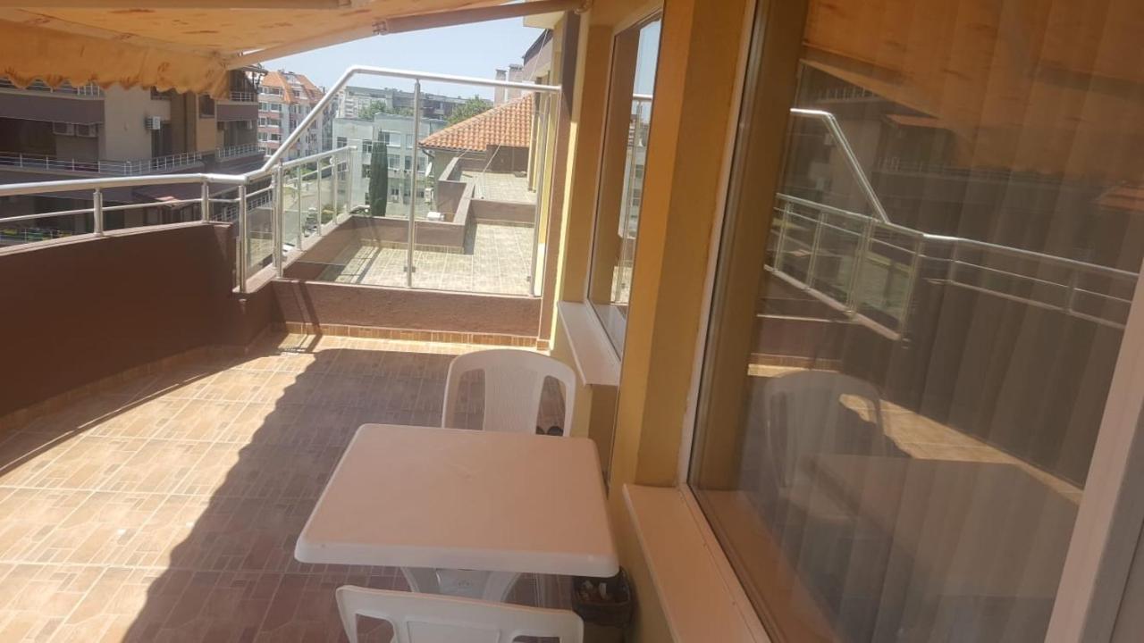 Valemar Apartments Pomorie Exterior photo