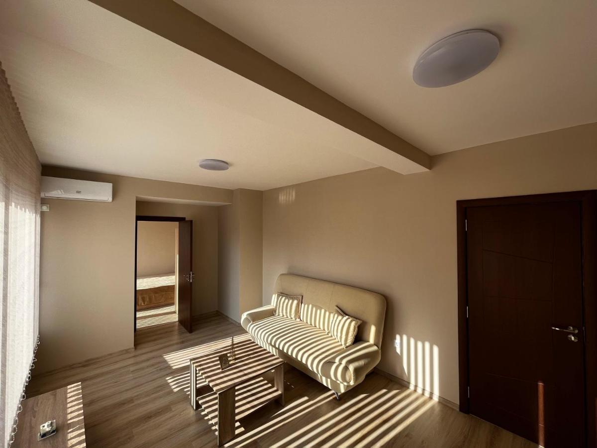 Valemar Apartments Pomorie Exterior photo